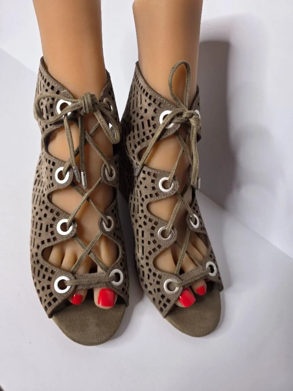 Dolce Vita Lara Perforated Lace Up Wedge Bootie, Size 9